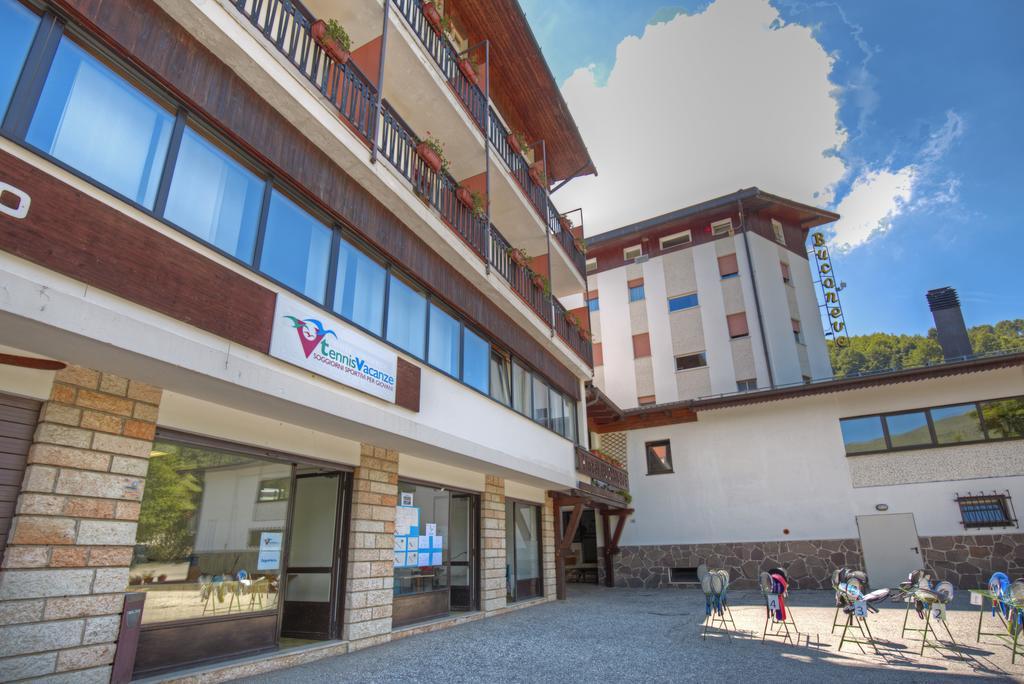 Sport & Family Hotel Bucaneve Brentonico Kültér fotó